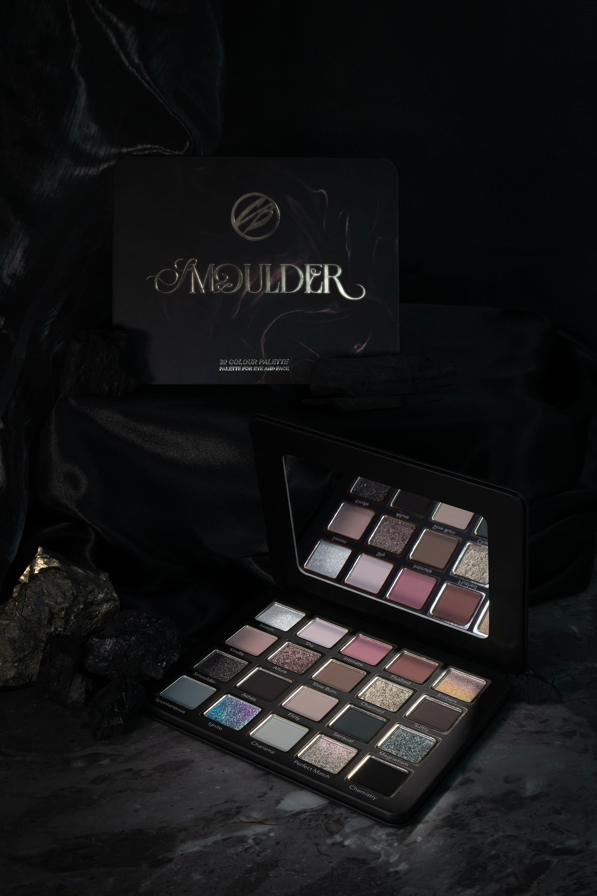 Smoulder Shadowsense Smoulder Palette – Cosmic Brushes